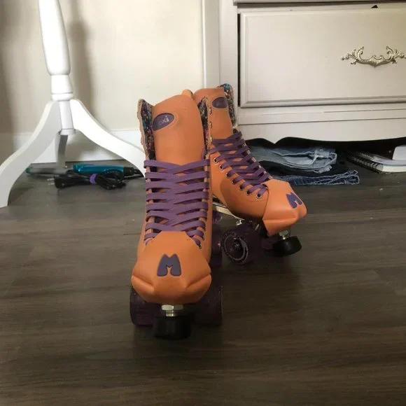 SOLD - Picture 2 of 8